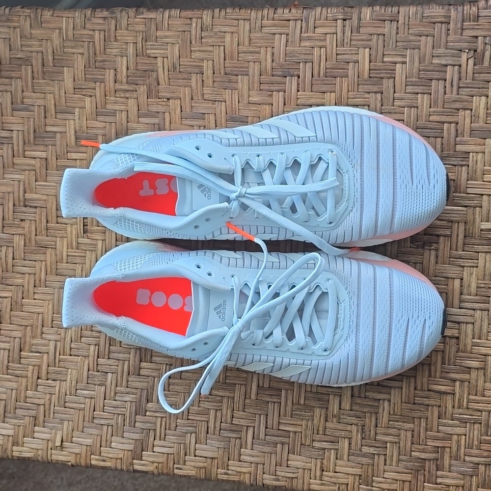 NWOT Adidas Boost Solar Guide